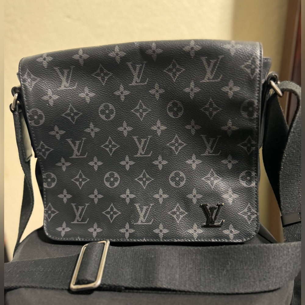 VINTAGE LOUIS VUITTON MEN CROSSBODY MESSENGER BAG